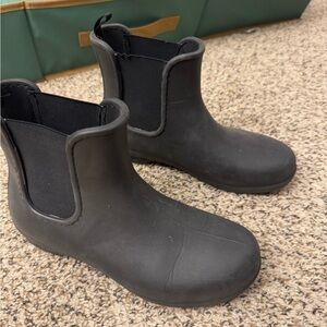 Black Croc Rain Boots
